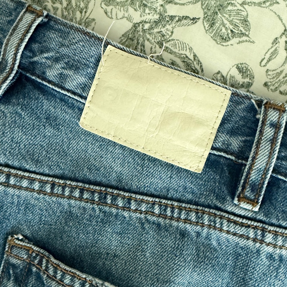 GRLFRND Brooklyn High Rise Straight Jeans in Breckenridge - Picture 6 of 6